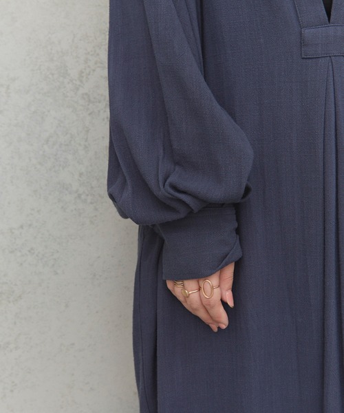 Libra Cue（リブラ キュー）の「Libra リラックスカフタンボリュームワンピース（ワンピース・レディース・ベージュ/ネイビー/ワイン・FREE）」の19枚目の写真