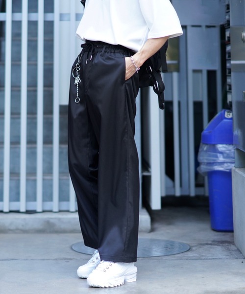 ADRER（アドラー）の「High fabric easy wide straight pants/ハイファブリックイージーワイドストレートパンツ（スラックス・メンズ・ブラック/カーキ/ナチュラル・SMALL/MEDIUM/LARGE/X-SMALL）」の7枚目の写真