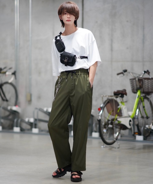 ADRER（アドラー）の「High fabric easy wide straight pants/ハイファブリックイージーワイドストレートパンツ（スラックス・メンズ・ブラック/カーキ/ナチュラル・SMALL/MEDIUM/LARGE/X-SMALL）」の19枚目の写真