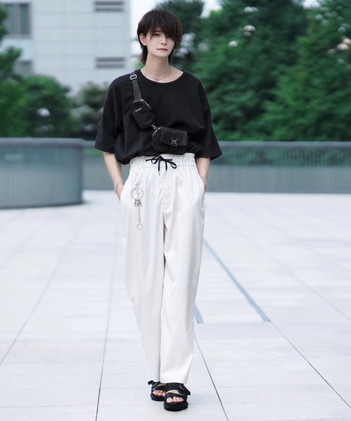 ADRER（アドラー）の「High fabric easy wide straight pants/ハイファブリックイージーワイドストレートパンツ（スラックス・メンズ・ブラック/カーキ/ナチュラル・SMALL/MEDIUM/LARGE/X-SMALL）」の14枚目の写真