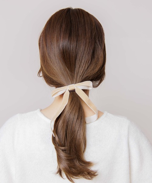 flower(フラワー)の「ベルベットリボンゴム(ヘアゴム・レディース・グレー/ブラウン/ベージュ/パープル/ブラック/ゴールド/ピンク・FREE)」の4枚目の写真