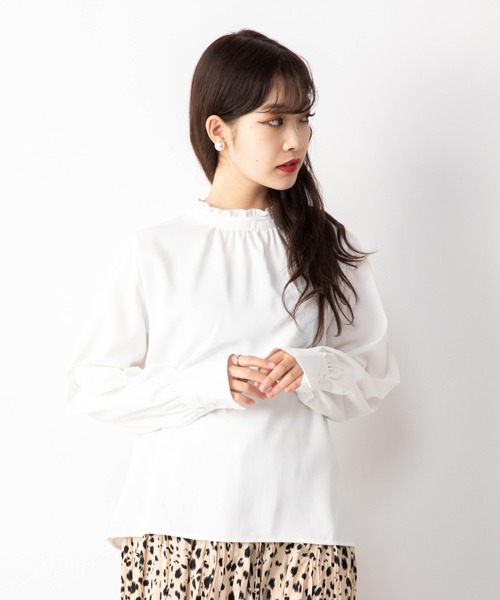 Mysa&Liina（ミーサリーナ）の「スタンドカラーブラウス（シャツ/ブラウス・レディース・ベージュ/ブラウン/オフホワイト・M）」の13枚目の写真