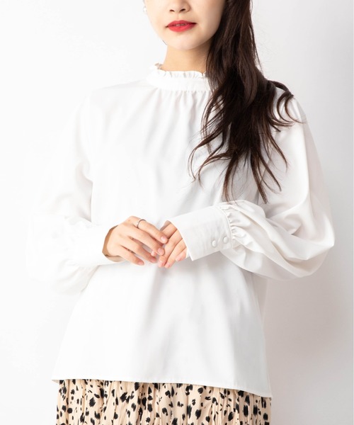 Mysa&Liina（ミーサリーナ）の「スタンドカラーブラウス（シャツ/ブラウス・レディース・ベージュ/ブラウン/オフホワイト・M）」の11枚目の写真