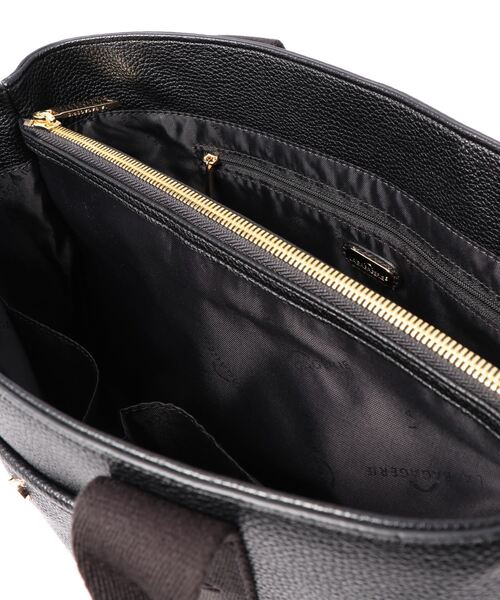 LA BAGAGERIE(ラバガジェリー)の「エンボスロゴテープTOTE(トートバッグ・レディース・ブラック/グレー/ライトブラウン・FREE)」の5枚目の写真
