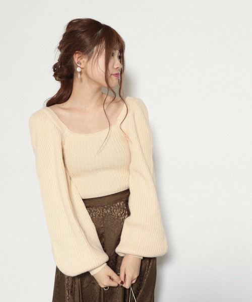 Cheek（チーク）の「パフショルダーリブニットプルオーバー（ニット/セーター・レディース・ブラウン/アイボリー/グレー・MEDIUM）」の2枚目の写真