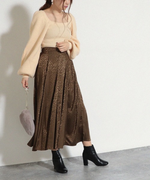 Cheek（チーク）の「パフショルダーリブニットプルオーバー（ニット/セーター・レディース・ブラウン/アイボリー/グレー・MEDIUM）」の17枚目の写真