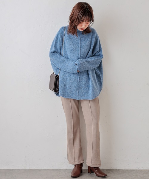 natural couture(ナチュラルクチュール)の「アウトシームラウンドヘムプルオーバー(ニット/セーター・レディース・ベージュ/グリーン/ブルー系その他/ライトベージュ・FREE)」の15枚目の写真