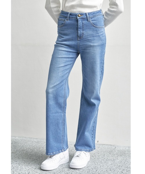 ALEXIA STAM(アリシアスタン)の「Wide Straight Jeans/ワイドストレートジーンズ(デニムパンツ・レディース・ライトブルー/ブルー・S/M/XS)」の2枚目の写真