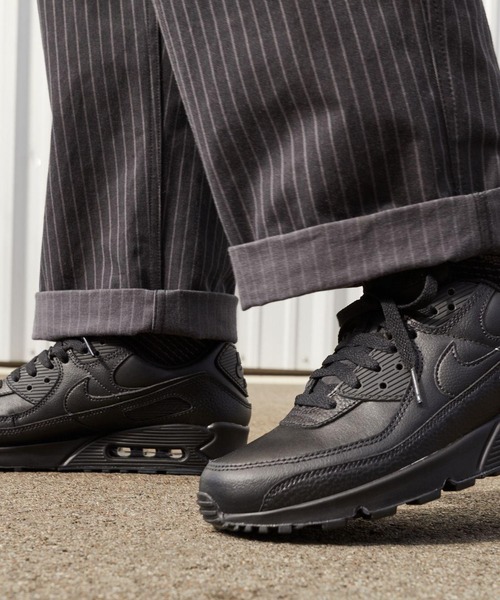 NIKE(ナイキ)の「AIRMAX 90 LTR CZ5594-001(スニーカー・メンズ・ブラック系その他・25.5cm/26.5cm/27.5cm/28.5cm/30.0cm/25.0cm/26.0cm/27.0cm/28.0cm/29.0cm)」の8枚目の写真