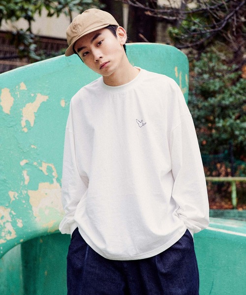 Mark Gonzales（マーク・ゴンザレス）の「Mark Gonzales/マークゴンザレス 別注コラボ オーバーサイズロゴロンT（Tシャツ/カットソー・メンズ・ホワイト/ブラック/パープル/ブラウン/サックスブルー/グリーン/グレイッシュベージュ/ピンク・M/L/XL）」の12枚目の写真