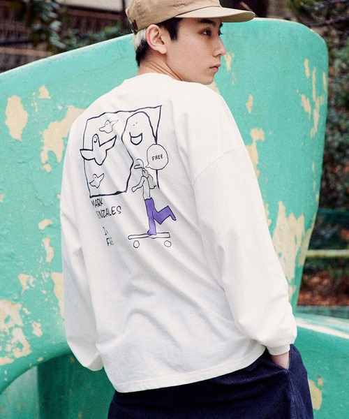 Mark Gonzales（マーク・ゴンザレス）の「Mark Gonzales/マークゴンザレス 別注コラボ オーバーサイズロゴロンT（Tシャツ/カットソー・メンズ・ホワイト/ブラック/パープル/ブラウン/サックスブルー/グリーン/グレイッシュベージュ/ピンク・M/L/XL）」の18枚目の写真