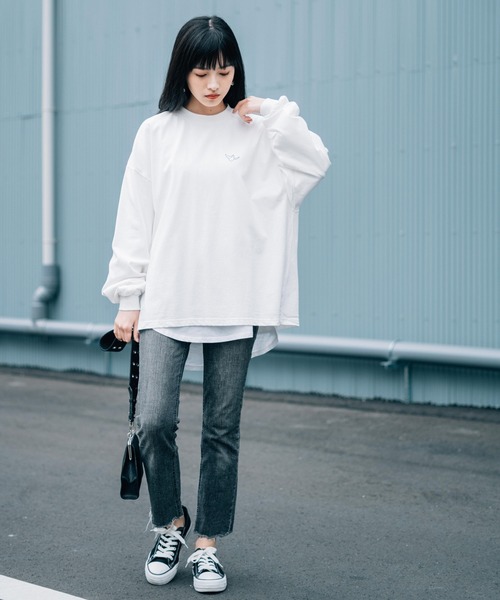 Mark Gonzales（マーク・ゴンザレス）の「Mark Gonzales/マークゴンザレス 別注コラボ オーバーサイズロゴロンT（Tシャツ/カットソー・メンズ・ホワイト/ブラック/パープル/ブラウン/サックスブルー/グリーン/グレイッシュベージュ/ピンク・M/L/XL）」の15枚目の写真