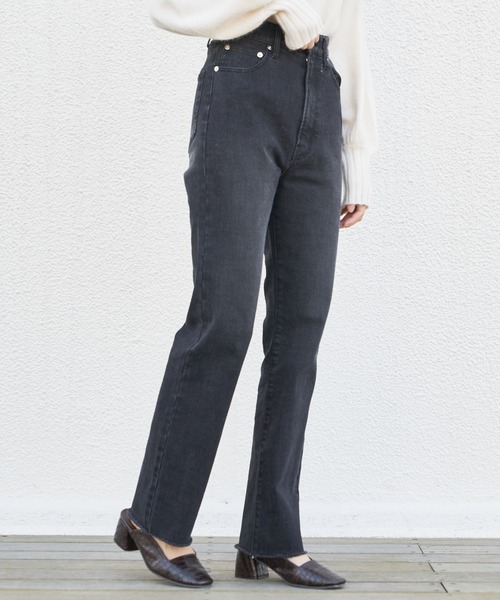 Chico（チコ）の「ストレートカラーデニム（デニムパンツ・レディース・ブラック/ライトベージュ/ブルー・SMALL/MEDIUM）」の22枚目の写真