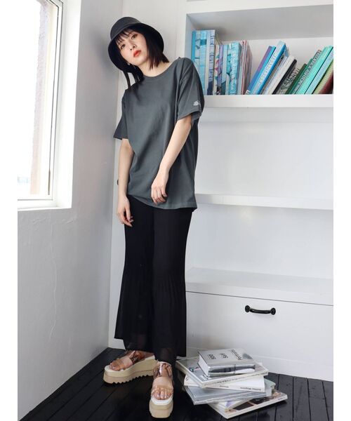 MURUA(ムルーア)の「【MURUA×FRUIT OF THE LOOM】コラボTシャツ【2枚パック】(Tシャツ/カットソー・レディース・その他1・FREE)」の5枚目の写真