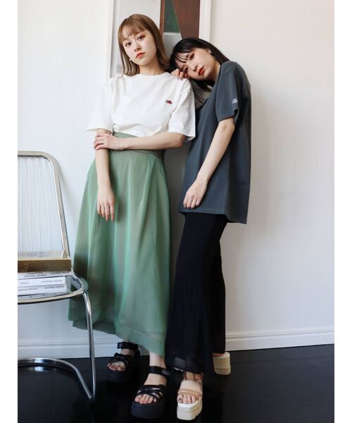 MURUA(ムルーア)の「【MURUA×FRUIT OF THE LOOM】コラボTシャツ【2枚パック】(Tシャツ/カットソー・レディース・その他1・FREE)」の3枚目の写真