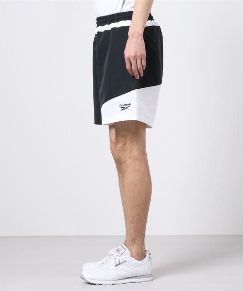 Reebok(リーボック)の「CL TS SWIM SHORT(その他パンツ・メンズ・ブラック・LARGE/XX-LARGE/X-LARGE/X-SMALL/MEDIUM/SMALL)」の2枚目の写真