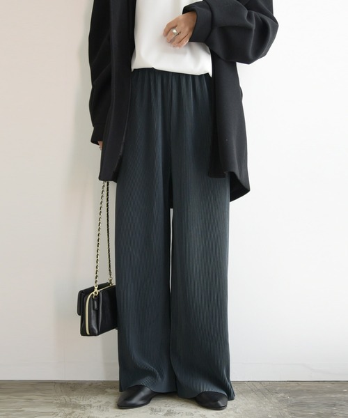 and it_（アンドイット）の「セルフカットプリーツワイドパンツ（その他パンツ・レディース・グレー系その他/ブラウン/ベージュ/ピンクベージュ/カーキ/ブラック/グレイッシュブルー/ブルー系その他/ベージュ系その他/アイボリー/イエロー/ライトカーキ/ブルー/ダークオレンジ/パープル/ブルーグレー・L/LL/M）」の4枚目の写真