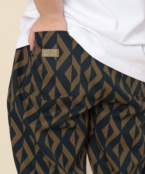 SlashDate(スラッシュデイト)の「バルーンテーパード 総柄アンクル シェフパンツ(チノパンツ・メンズ・ストライプ/その他・S/M/XL/L)」の15枚目の写真