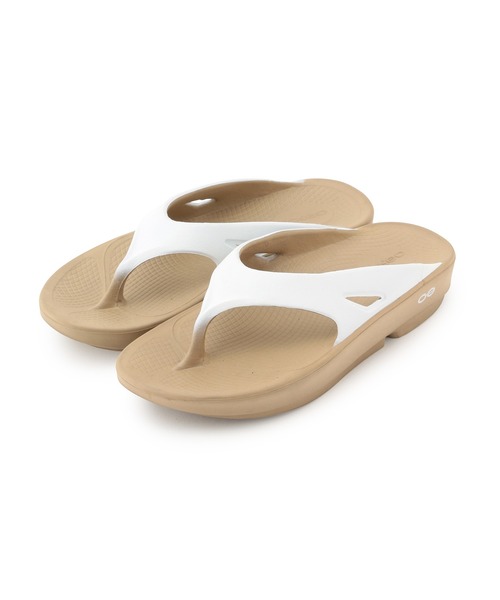 OOFOS(ウーフォス)の「【OOFOS】別注 OOriginal(サンダル・レディース・ベージュ・22/23/24/25)」の8枚目の写真