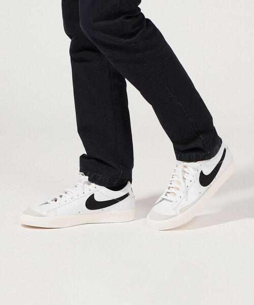 NIKE（ナイキ）の「NIKE BLAZER LOW 77 VINTAGE レザースニーカー（スニーカー・メンズ・ホワイト・8/10/9）」の9枚目の写真