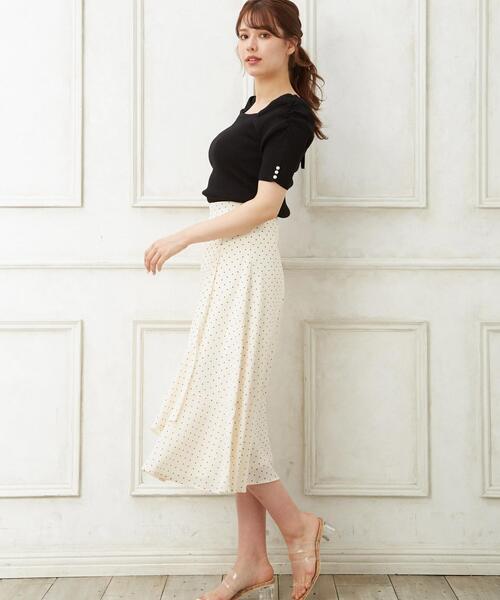 Allamanda（アラマンダ）の「スクエア／ネックパワショルニット（ニット/セーター・レディース・ブラック/サックスブルー/アイボリー/ベージュ/ブラウン・M）」の15枚目の写真