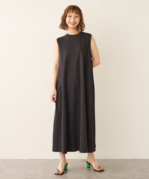 Lui's（ルイス）の「バイカラークリアー丸ヒールサンダル（サンダル・レディース・グリーン/キャメル・24.5/23.5）」の18枚目の写真