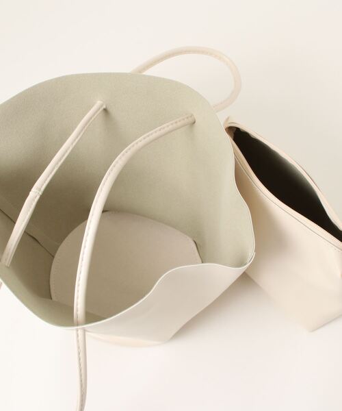 AMBIENT（アンビエント）の「ｽﾓｰﾙﾄｰﾄﾊﾞｯｸﾞ＆ﾎﾟｰﾁ（トートバッグ・レディース・ベージュ/アイボリー/ブラック・FREE）」の12枚目の写真