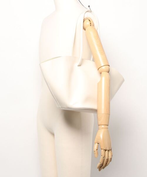 AMBIENT（アンビエント）の「ｽﾓｰﾙﾄｰﾄﾊﾞｯｸﾞ＆ﾎﾟｰﾁ（トートバッグ・レディース・ベージュ/アイボリー/ブラック・FREE）」の15枚目の写真