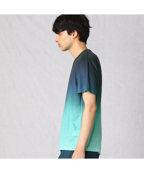 COMME CA MEN(コムサメン)の「グラデーションプリントTシャツ(Tシャツ/カットソー・メンズ・グリーン/ネイビー・LARGE/MEDIUM)」の9枚目の写真