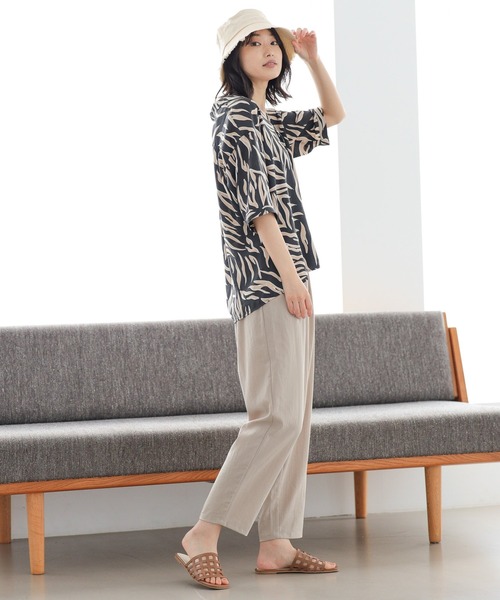 LAKOLE（ラコレ）の「コットンリネンフリンジバケットハット / 952113（ハット・レディース・ブラック/オフホワイト/ナチュラル・FREE）」の4枚目の写真