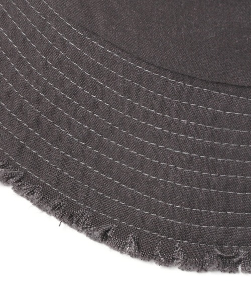 LAKOLE（ラコレ）の「コットンリネンフリンジバケットハット / 952113（ハット・レディース・ブラック/オフホワイト/ナチュラル・FREE）」の14枚目の写真