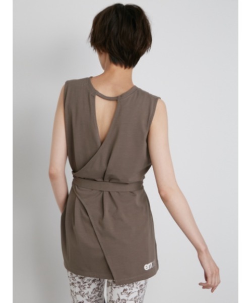 emmi（エミ）の「【emmi yoga】バックカシュクールトップス（Tシャツ/カットソー・レディース・カーキ/ホワイト・FREE）」の10枚目の写真