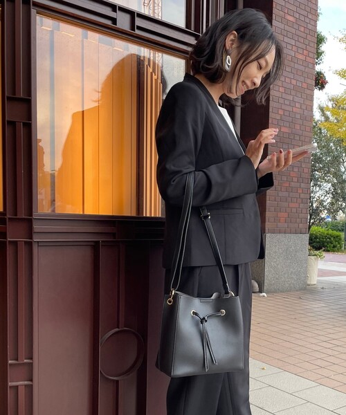 DRESKIP（ドレスキップ）の「◆結びモチーフ仕切りショルダー（ショルダーバッグ・レディース・ブラック/ベージュ/グレー・00）」の19枚目の写真