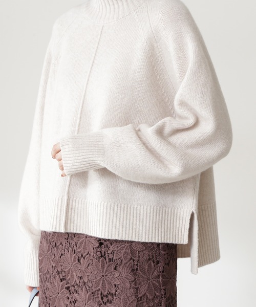 N.(N. Natural Beauty Basic)(エヌエヌナチュラルビューティーベーシック)の「◆天竺ハイネックラムウールニット(ニット/セーター・レディース・ブラック/ブルー/ナチュラル・MEDIUM)」の6枚目の写真