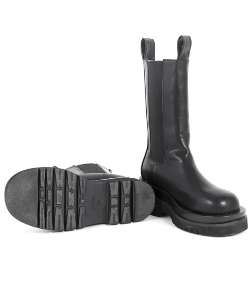 Figments(フィグメンツ)の「サイドゴアロングブーツ(ブーツ・レディース・ホワイト/ブラック・SMALL/MEDIUM)」の8枚目の写真