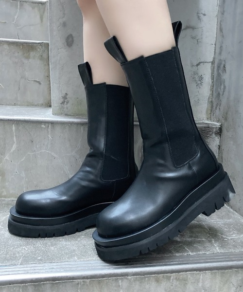 Figments(フィグメンツ)の「サイドゴアロングブーツ(ブーツ・レディース・ホワイト/ブラック・SMALL/MEDIUM)」の10枚目の写真