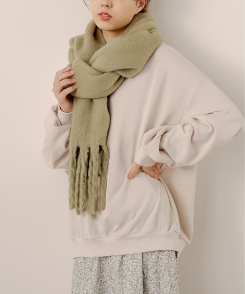 OLIVE des OLIVE（オリーブデオリーブ）の「【ZOZO限定カラー有】ブークレマフラー（マフラー・レディース・ベージュ/モスグリーン/ターコイズブルー/オフホワイト/ライトグレー・FREE）」の18枚目の写真