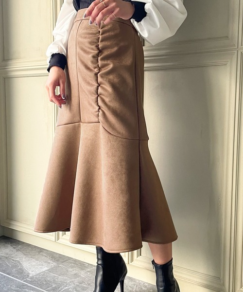 JUNOAH（ジュノア）の「スエード調マーメイドフリルスカート（スカート・レディース・ブラック/ネイビー/モカ/ピンク系その他・MEDIUM/LARGE/X-LARGE）」の10枚目の写真