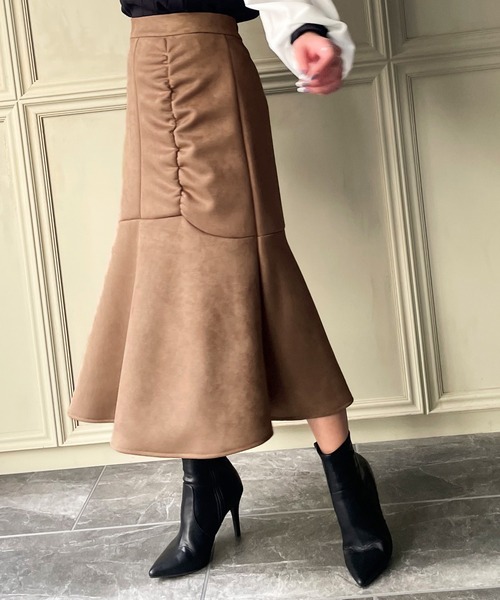 JUNOAH（ジュノア）の「スエード調マーメイドフリルスカート（スカート・レディース・ブラック/ネイビー/モカ/ピンク系その他・MEDIUM/LARGE/X-LARGE）」の12枚目の写真