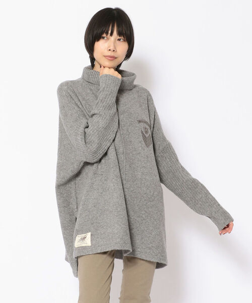 AVIREX（アヴィレックス）の「KNIT SOFT TURTLE WITH EMBLEM/ ニットソフトタートル ウィズエンブレム（ニット/セーター・レディース・グレー/ネイビー・FREE）」の2枚目の写真