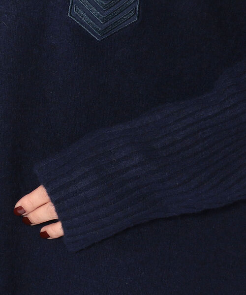 AVIREX（アヴィレックス）の「KNIT SOFT TURTLE WITH EMBLEM/ ニットソフトタートル ウィズエンブレム（ニット/セーター・レディース・グレー/ネイビー・FREE）」の10枚目の写真