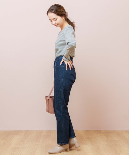 flower（フラワー）の「スクエアボーダートップ（Tシャツ/カットソー・レディース・グレー/アイボリー・FREE）」の7枚目の写真