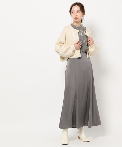 mysty woman(ミスティウーマン)の「フローラルレース刺繍ロングスリーブブラウス 263626(シャツ/ブラウス・レディース・オフホワイト/ピンク/グレイッシュブルー/チャコール/イエロー系・FREE)」の13枚目の写真