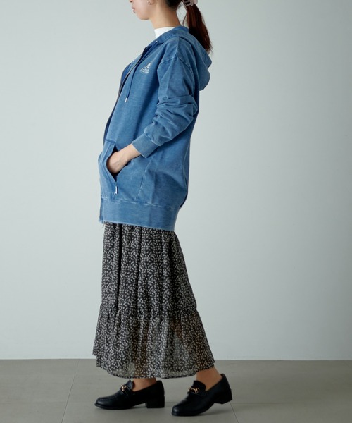 KANGOL EXTRA COMFORT(カンゴールエクストラコンフォート)の「【KANGOL EXTRA COMFORT(カンゴール エクストラコンフォート)】ビッグシルエット デニムZIPパーカー(パーカー・レディース・ブラック/サックスブルー/インディゴブルー・LL/M/L)」の2枚目の写真