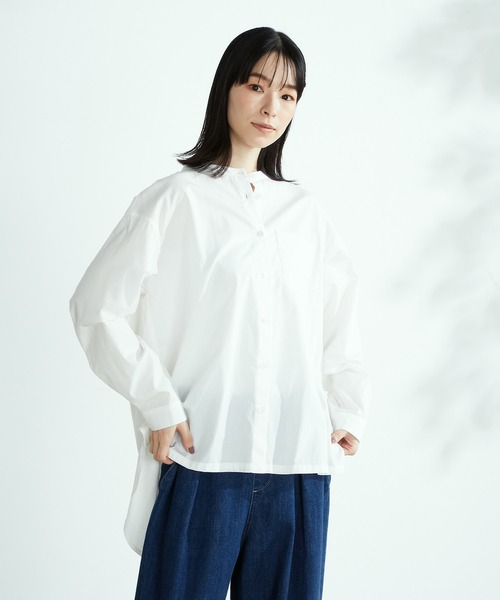 ONIGIRI(オニギリ)の「バンドカラーコンビシャツ(シャツ/ブラウス・レディース・ホワイト/ブルー・MEDIUM/LARGE)」の2枚目の写真