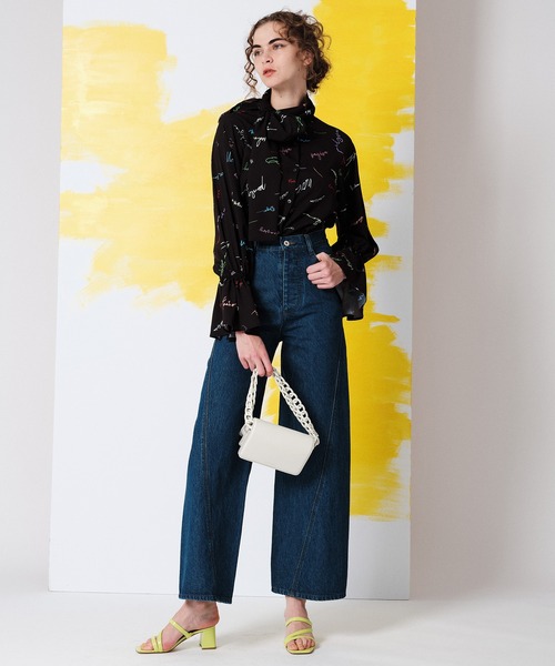 MAISON SPECIAL（メゾンスペシャル）の「ビッグチェーンミニバッグ【MAISON SPECIAL/メゾンスペシャル】（ショルダーバッグ・レディース・ホワイト/ブラック/イエロー・FREE）」の4枚目の写真