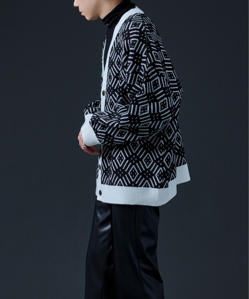 Ellno Loset(エルノロゼット)の「ジャガードニットカーディガン(カーディガン/ボレロ・メンズ・ブラック/グリーン・FREE)」の5枚目の写真