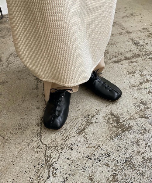 Amiur（エミレ）の「soft leather shoes（その他シューズ・レディース・ブラック/キャメル・S/M/L）」の3枚目の写真