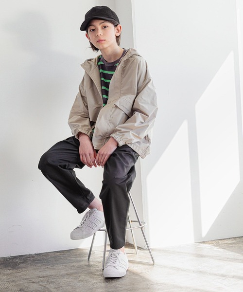 GLOBAL WORK（グローバルワーク）の「AND YUA ANY/撥水マウンテンパーカー/261478（マウンテンパーカー・キッズ・ブラック/ベージュ・150cm/160cm）」の11枚目の写真