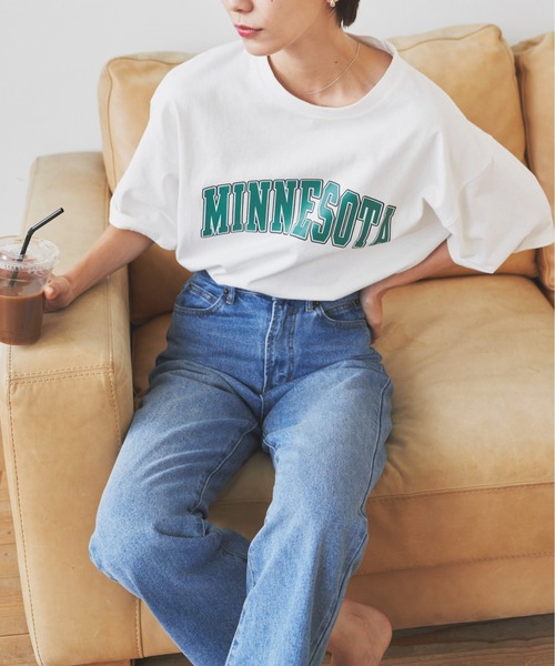 Auntie Rosa Holiday(アンティローザホリデー)の「アーチロゴカレッジプリントT(Tシャツ/カットソー・レディース・チャコールグレー/グレー/オフホワイト/グリーン・FREE)」の18枚目の写真